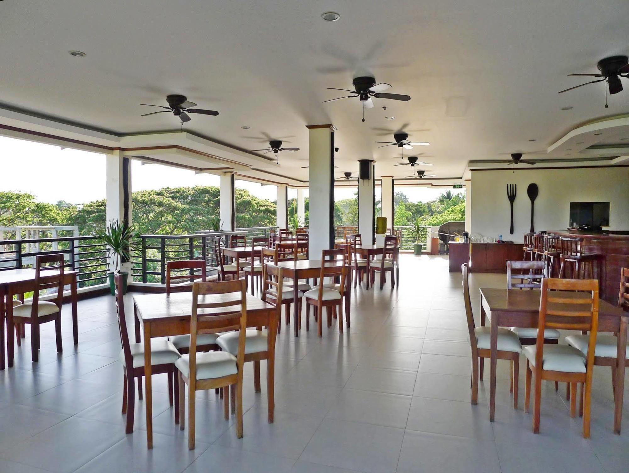 อีปิล สวีทโฮเต็ล ปวยร์โต ปรินเซซา Hotel Puerto Princesa ภายนอก รูปภาพ