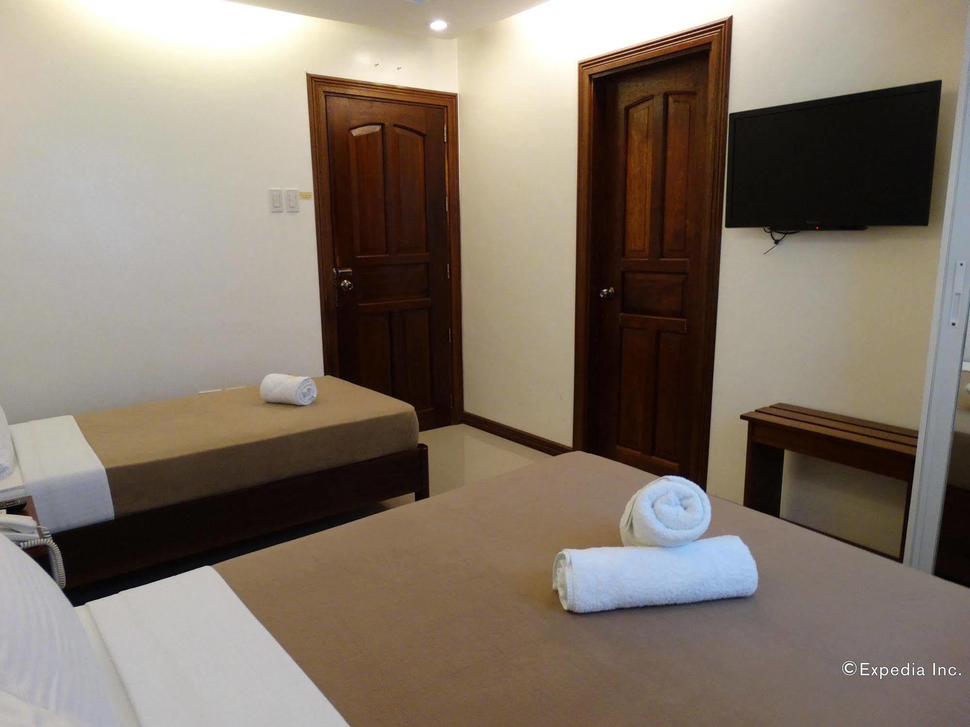 อีปิล สวีทโฮเต็ล ปวยร์โต ปรินเซซา Hotel Puerto Princesa ภายนอก รูปภาพ