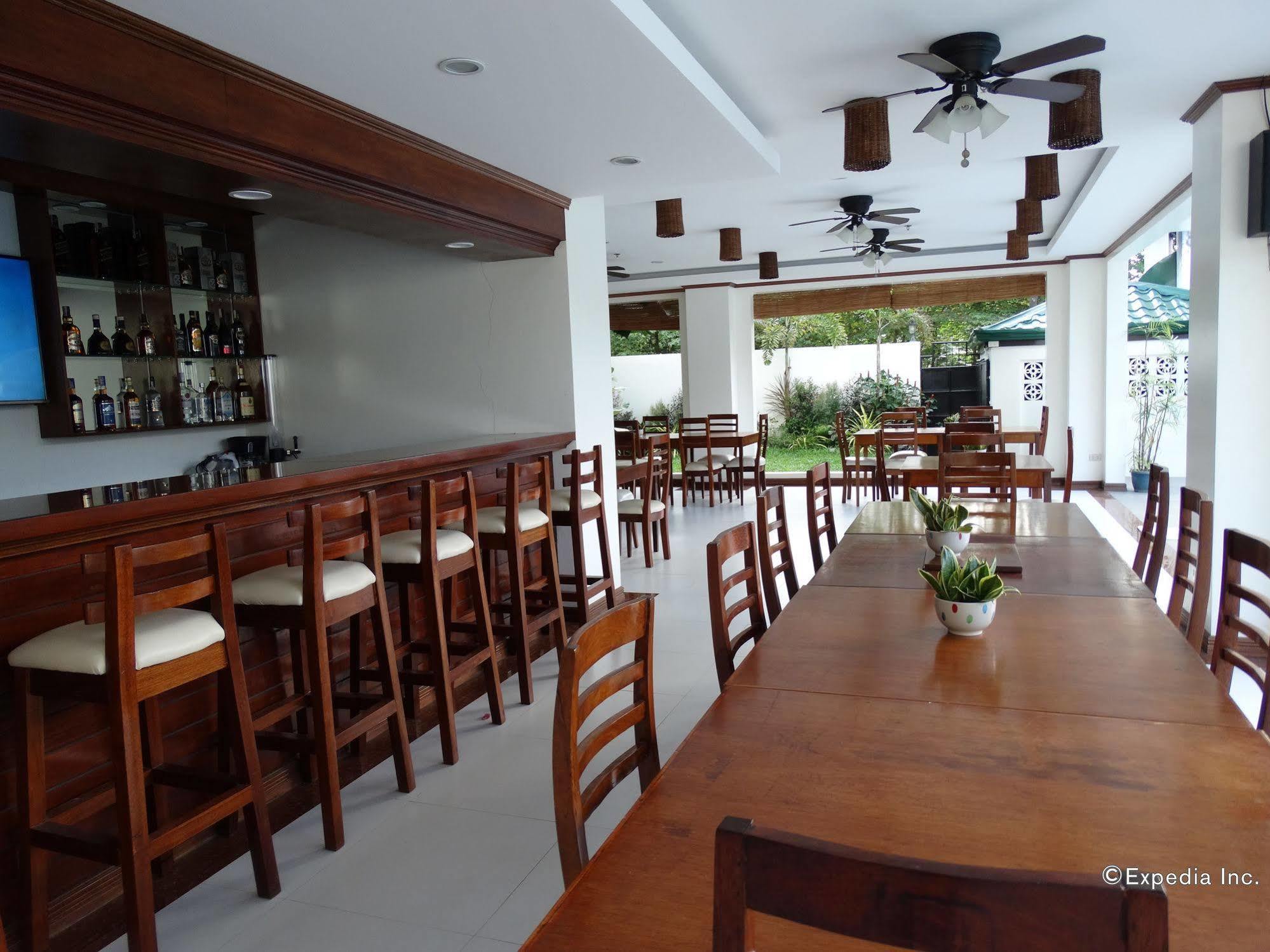 อีปิล สวีทโฮเต็ล ปวยร์โต ปรินเซซา Hotel Puerto Princesa ภายนอก รูปภาพ