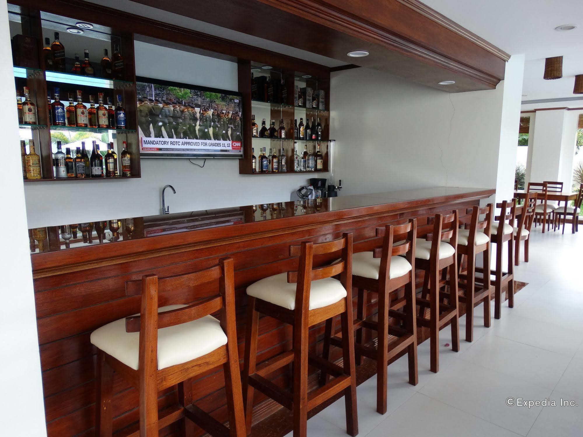 อีปิล สวีทโฮเต็ล ปวยร์โต ปรินเซซา Hotel Puerto Princesa ภายนอก รูปภาพ