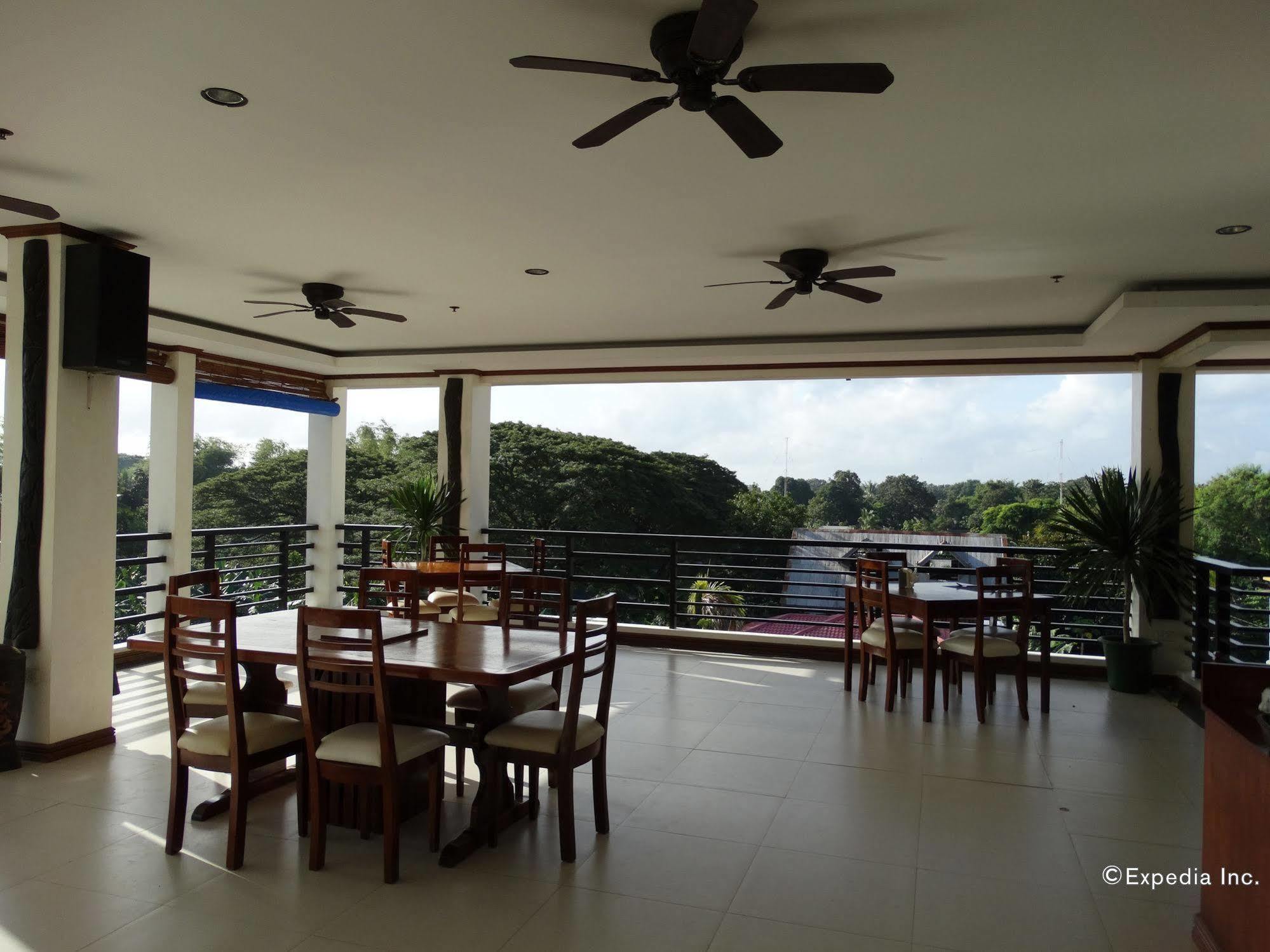 อีปิล สวีทโฮเต็ล ปวยร์โต ปรินเซซา Hotel Puerto Princesa ภายนอก รูปภาพ