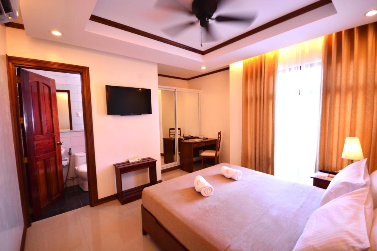 อีปิล สวีทโฮเต็ล ปวยร์โต ปรินเซซา Hotel Puerto Princesa ภายนอก รูปภาพ